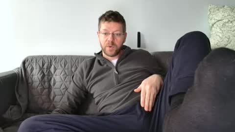 Snapshot of fattenmenow chatting on 12.14.24 fattenmenow online show from 12.14.24