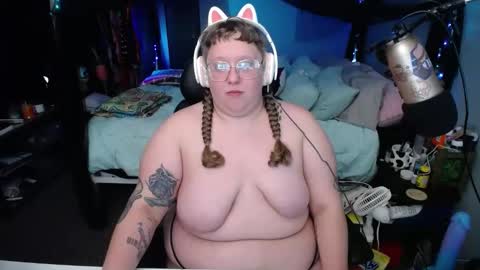 FatVeronica online show from 02.20.25