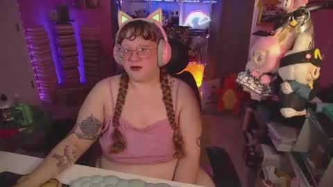 Snapshot of fatveronica chatting on 06.20.26 FatVeronica online show from 06.20.26
