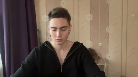 Snapshot of faustfrost chatting on 04.03.26 Faust online show from 04.03.26