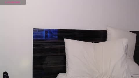 Snapshot of faustosaenz chatting on 02.20.25 FAUSTO online show from 02.20.25