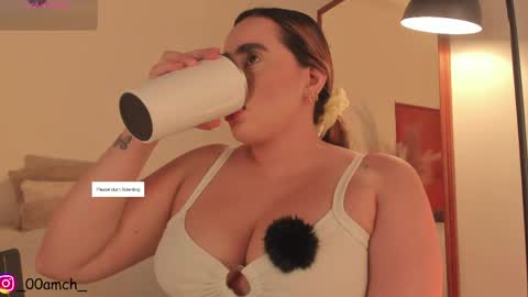 Snapshot of fay_miller2 chatting on 05.10.26 welcome to my world online show from 05.10.26