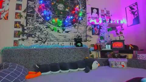 Diva online show from 12.23.25