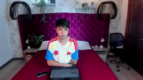Snapshot of fedeviale chatting on 07.04.26 Fede online show from 07.04.26