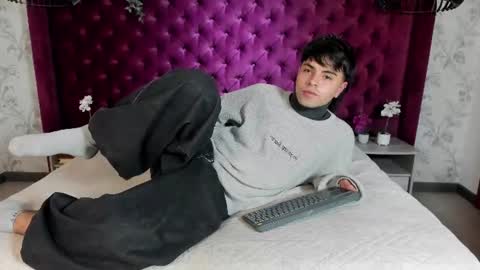 Snapshot of fedeviale chatting on 07.13.26 Fede online show from 07.13.26