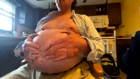 feedmyhugebelly online show from 04.22.26