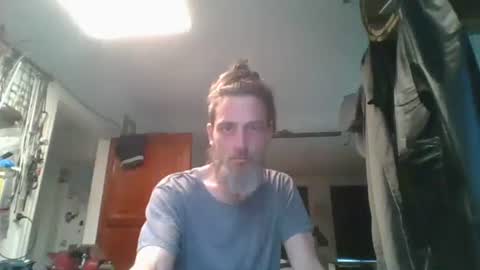 Snapshot of feelfemdom chatting on 09.10.25 feelfemdom online show from 09.10.25