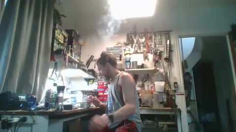 Snapshot of feelfemdom chatting on 10.08.25 feelfemdom online show from 10.08.25