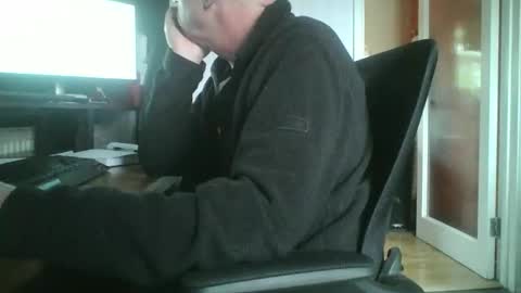 Snapshot of feet_fan69 chatting on 12.24.24 John Buck online show from 12.24.24