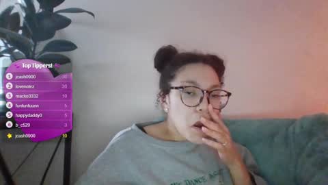 Snapshot of feetnymph chatting on 01.14.25 Soley online show from 01.14.25