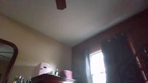 Snapshot of feetnymph chatting on 10.02.25 Soley online show from 10.02.25