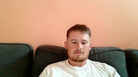 Yung English Man online show from 05.02.26
