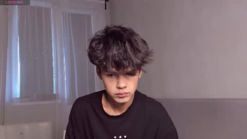 Snapshot of felix_rey chatting on 06.23.26 Felix online show from 06.23.26