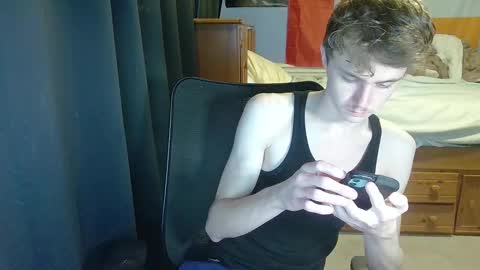 Snapshot of femboyangel chatting on 12.15.24 femboyangel online show from 12.15.24