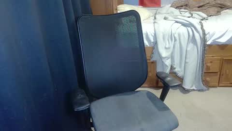Snapshot of femboyangel chatting on 01.23.25 femboyangel online show from 01.23.25