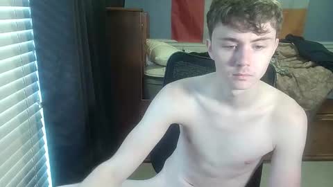 Snapshot of femboyangel chatting on 01.17.26 femboyangel online show from 01.17.26