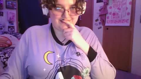 Snapshot of femcelsam chatting on 04.06.26 femcelsam online show from 04.06.26