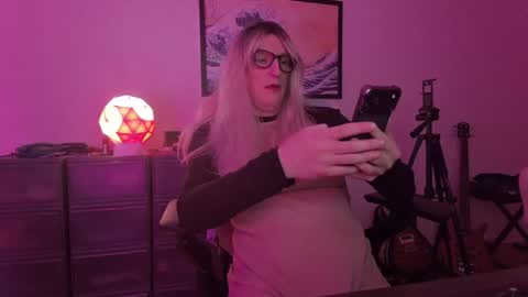 femme_mystique online show from 11.26.25