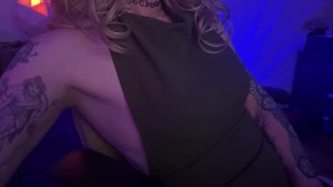 femme_mystique online show from 12.22.25