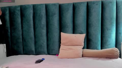 Karol online show from 12.14.24