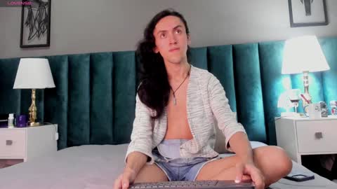 Karol online show from 12.15.24