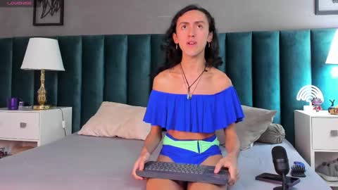 Karol online show from 02.14.25