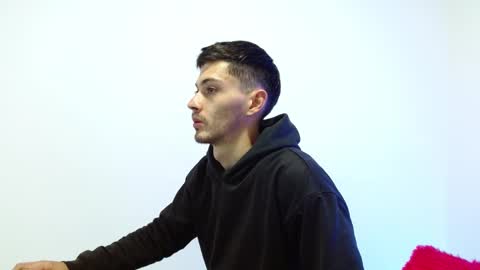 Snapshot of fenixtream chatting on 12.11.24 FeniXtream online show from 12.11.24