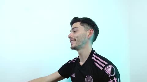 Snapshot of fenixtream chatting on 12.16.24 FeniXtream online show from 12.16.24