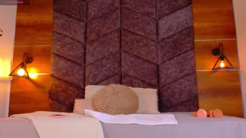 FERNANDA BROWN  online show from 03.21.26