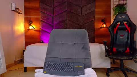 Snapshot of fernandabrown__ chatting on 06.26.26 FERNANDA BROWN online show from 06.26.26