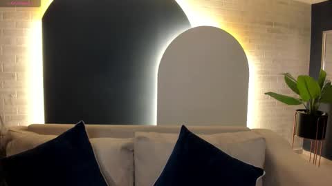 FER  online show from 10.11.25