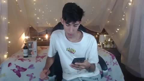 FER PHOENIX online show from 12.18.24