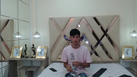 FER PHOENIX online show from 02.08.25