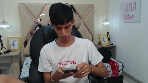 FER PHOENIX online show from 03.03.25