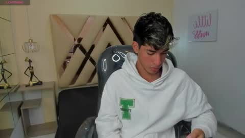 FER PHOENIX online show from 10.16.25