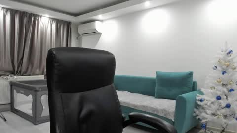 Snapshot of fetishcatalea chatting on 12.03.24 Catalea DM online show from 12.03.24