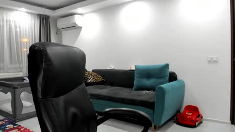 Snapshot of fetishcatalea chatting on 02.03.25 Catalea DM online show from 02.03.25