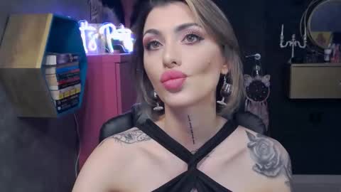 Snapshot of fetishsarah chatting on 01.23.25 Sarah online show from 01.23.25