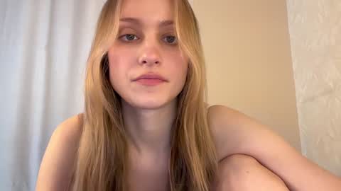 Lisa online show from 12.08.24