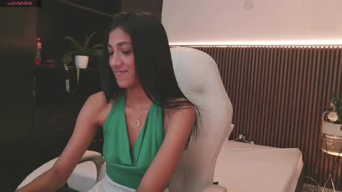 Snapshot of ffreyja_ chatting on 04.01.26 Freyja online show from 04.01.26