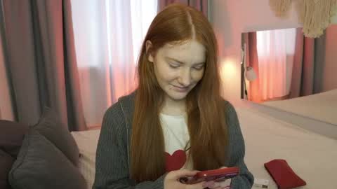 Snapshot of fiamoor chatting on 04.28.26 Fia online show from 04.28.26
