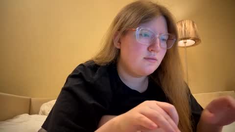 Sophie online show from 12.23.24