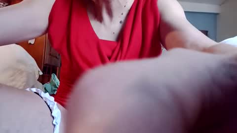 fifi010203 online show from 10.30.25