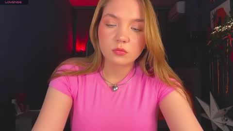 Snapshot of fififlower chatting on 05.15.26 Rebecca online show from 05.15.26