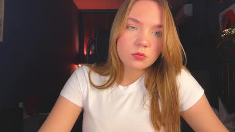 Snapshot of fififlower chatting on 05.16.26 Rebecca online show from 05.16.26