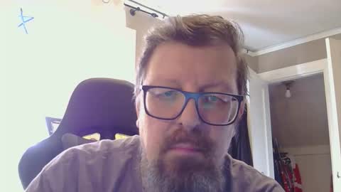 Snapshot of figuredraw chatting on 02.26.26 figuredraw online show from 02.26.26