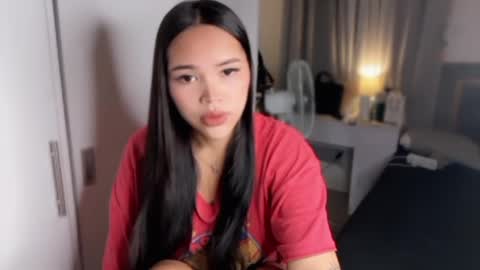 Snapshot of filipina_demure chatting on 03.08.26 Sandy online show from 03.08.26