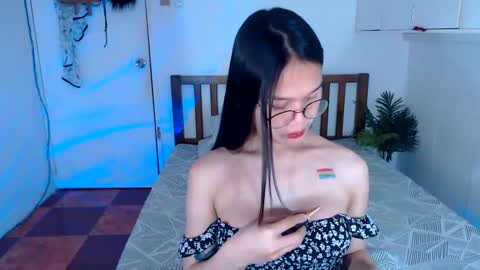 Snapshot of filipina_sassyqirl19xxx chatting on 01.31.25 sweet online show from 01.31.25