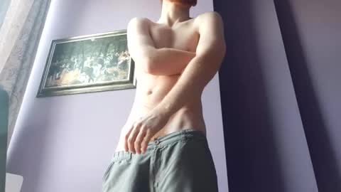 Snapshot of fillipsondon chatting on 12.19.25 Whitechocolate online show from 12.19.25