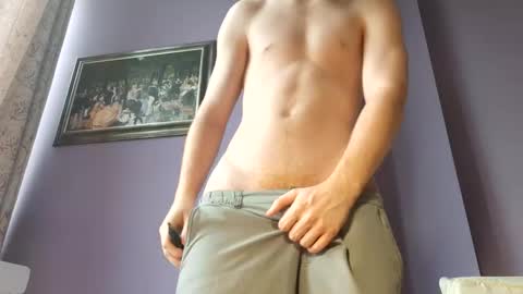 Snapshot of fillipsondon chatting on 12.21.25 Whitechocolate online show from 12.21.25